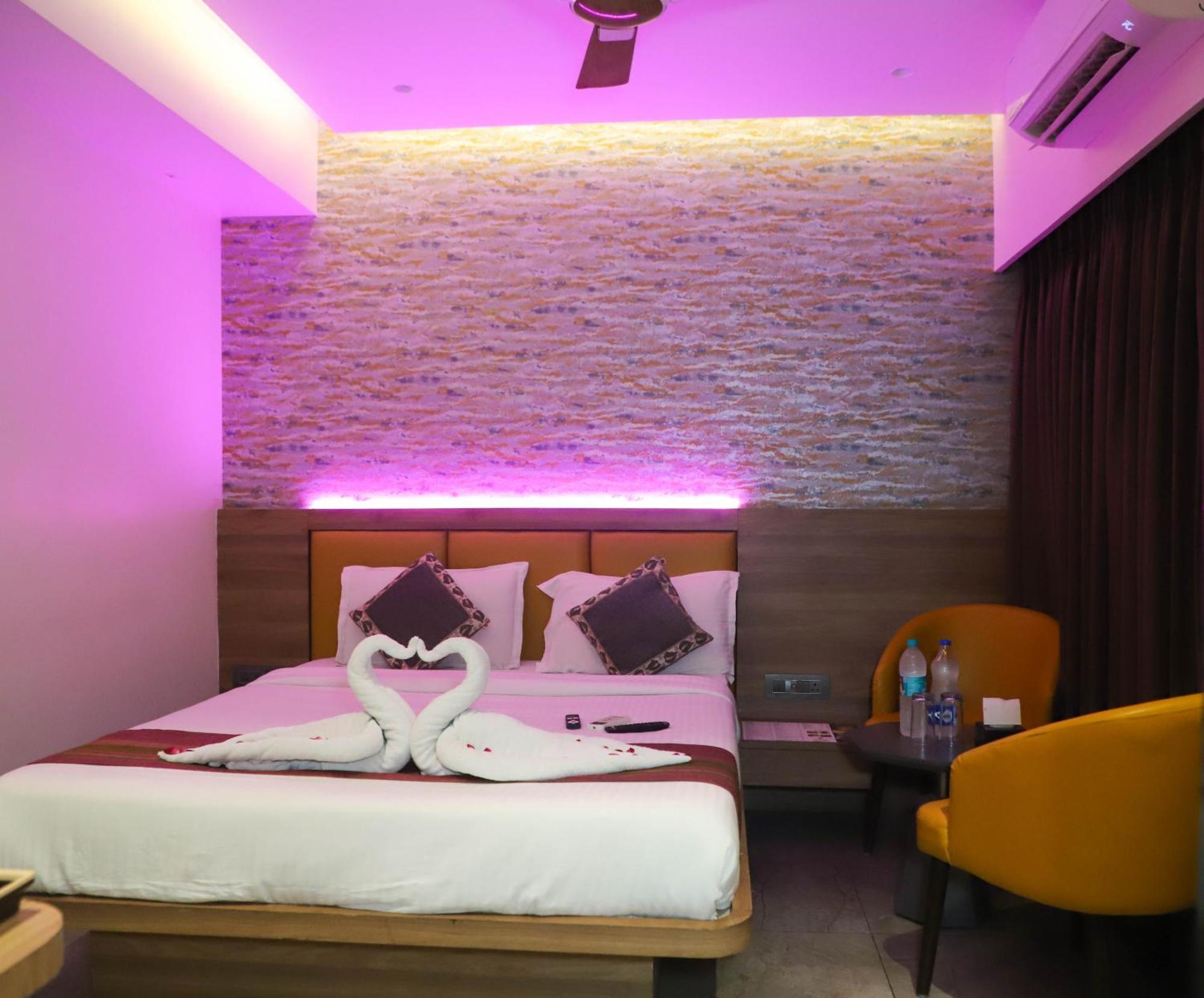 Hotel Aura Inn Airoli ,Digha Navi Mumbai Exterior photo